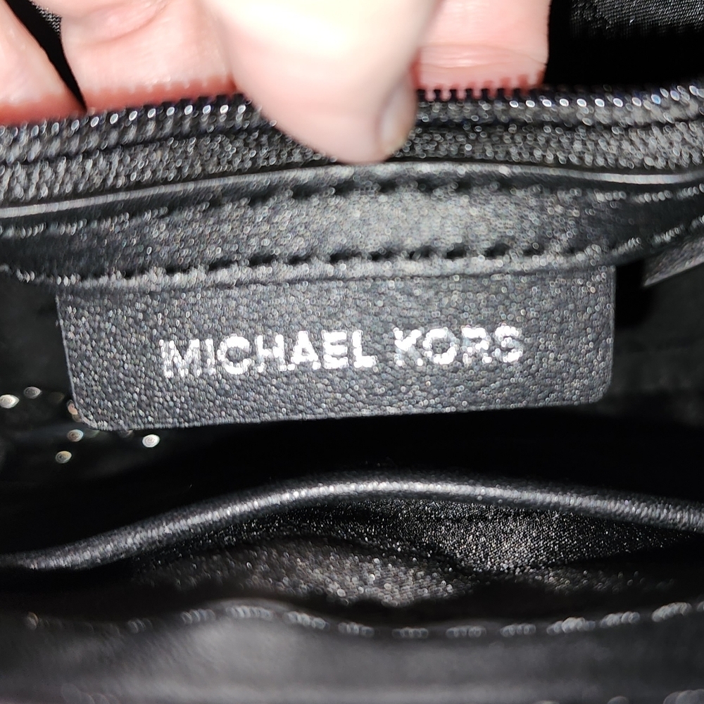 EUC Michael Kors Black satchel with dust‎ cover - Picture 9 of 9